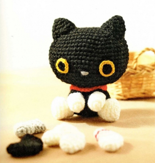 Вяжем игрушку Чёрный кот