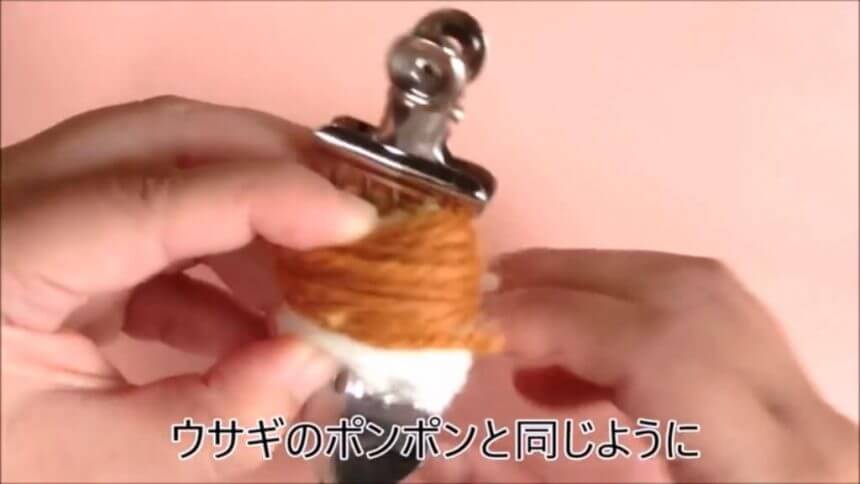 Как сделать брелки на рюкзак своими руками