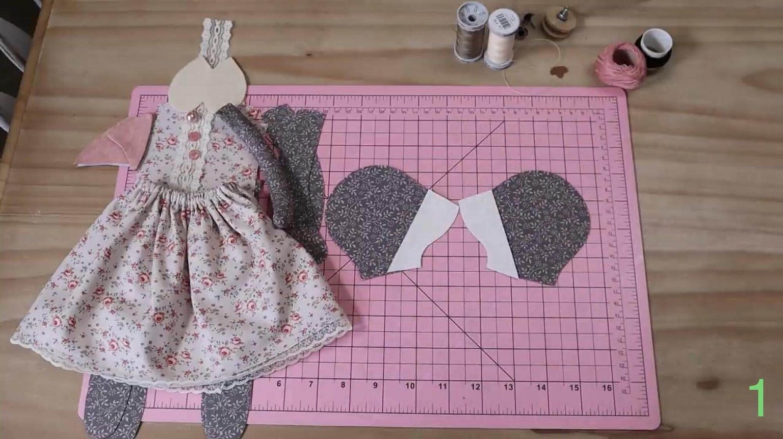 Мастер-класс с выкройкой Кошка в платье